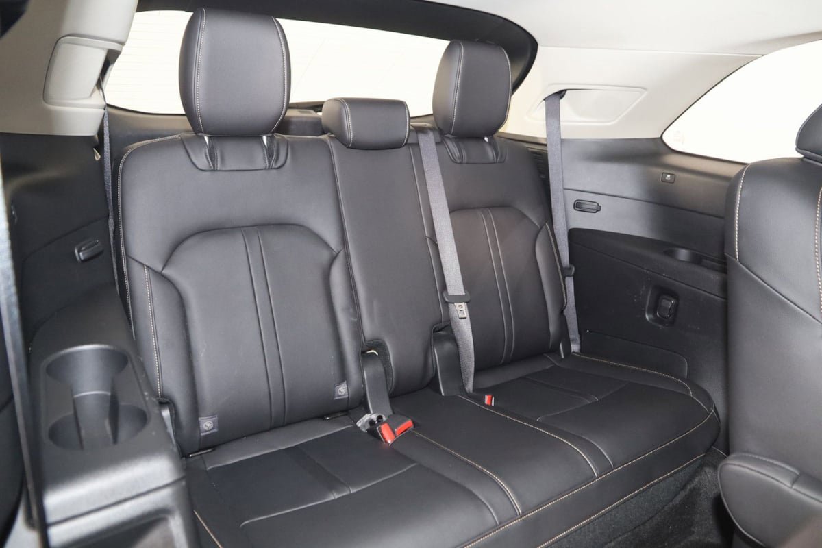 Used 2024 MAZDA CX-90 Plug-In Hybrid w/ Premium Pkg image 14