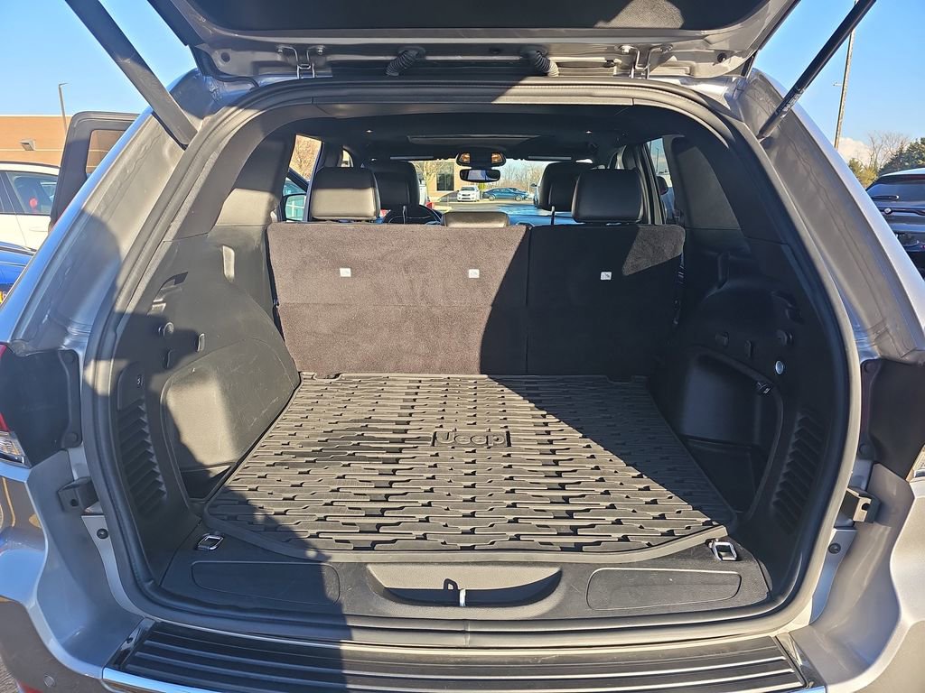 Used 2021 Jeep Grand Cherokee Limited image 12