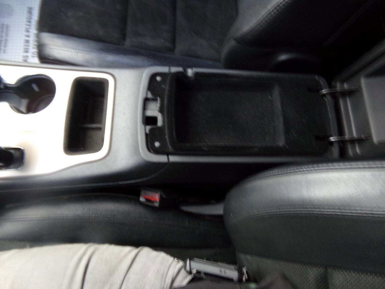 Used 2014 Jeep Grand Cherokee Altitude AWD/4WD image 52