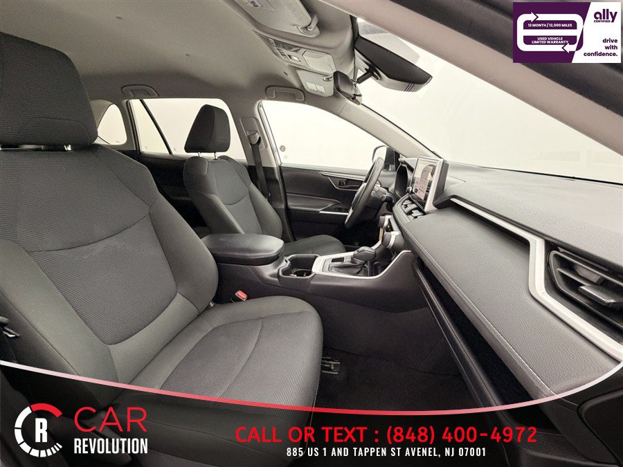 Used 2025 Toyota RAV4 LE AWD/4WD image 47