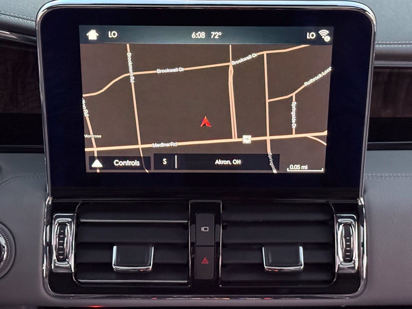 Used 2018 Lincoln Navigator Select RWD image 24