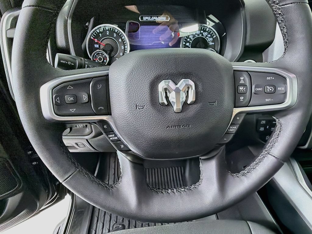 Used 2025 RAM 1500 Big Horn AWD/4WD image 11