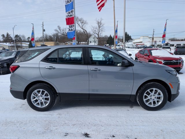 Used 2024 Chevrolet Equinox LS image 6