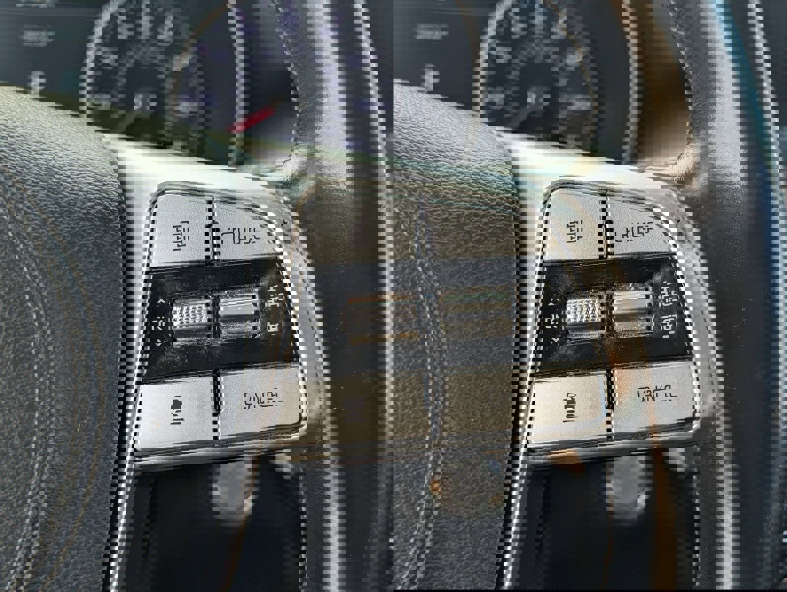 Used 2020 Kia Telluride SX w/ SX Prestige Package image 26