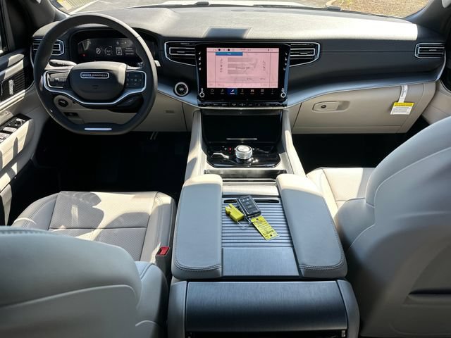 New 2026 Jeep Grand Wagoneer Limited AWD/4WD image 16