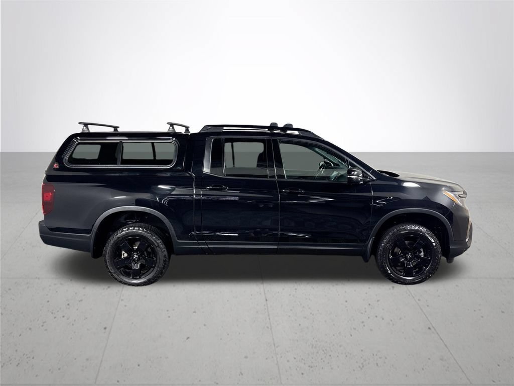 Used 2025 Honda Ridgeline Black Edition image 5