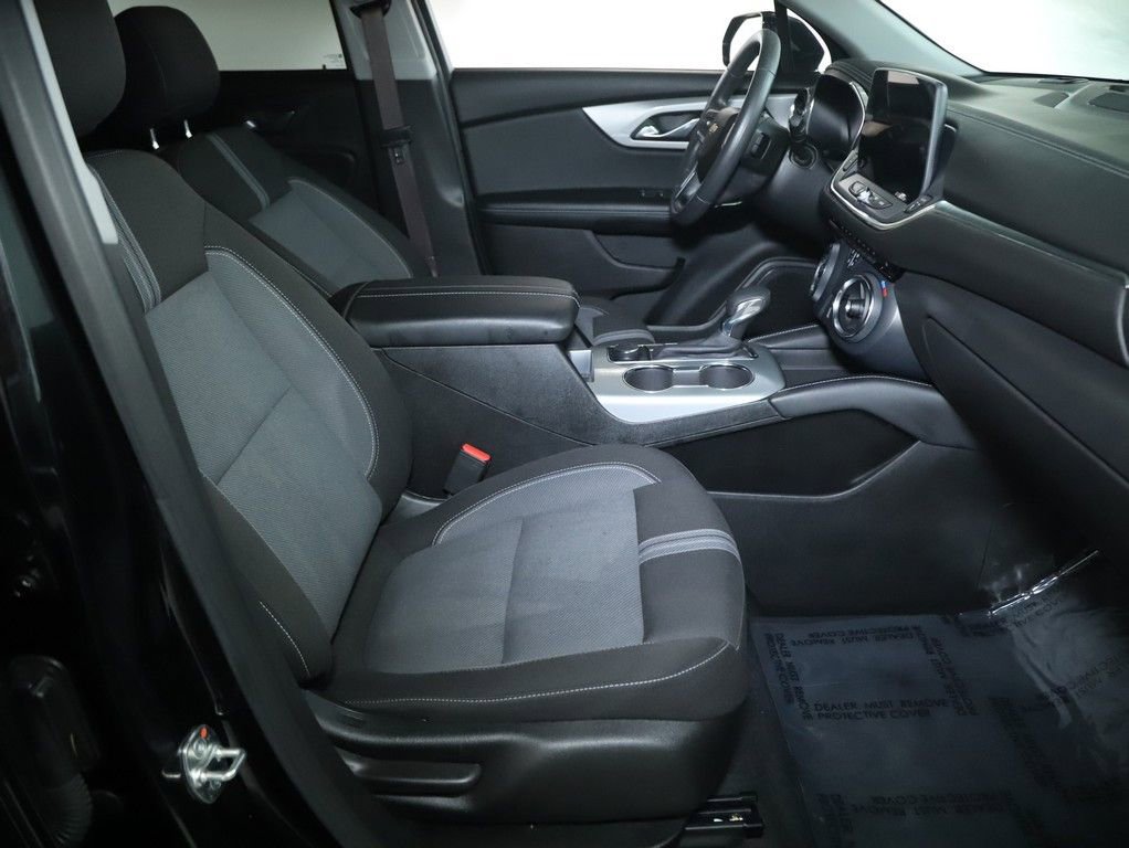 Used 2024 Chevrolet Blazer LT image 32