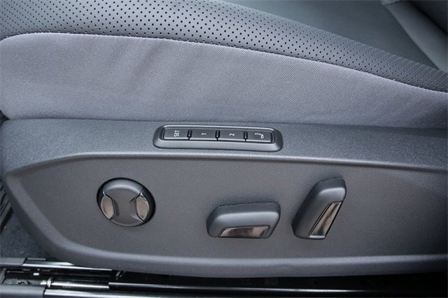 New 2025 Volkswagen ID.4 Pro S image 15