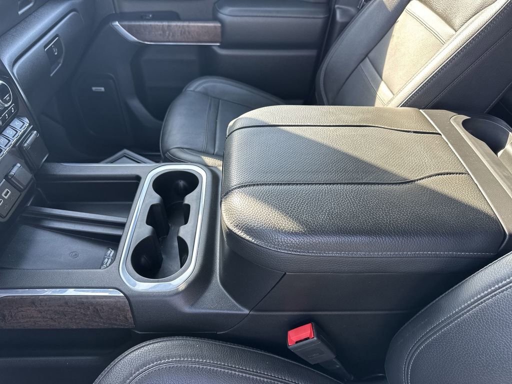 Used 2023 GMC Sierra 2500 Denali w/ Denali Black Diamond Edition image 21