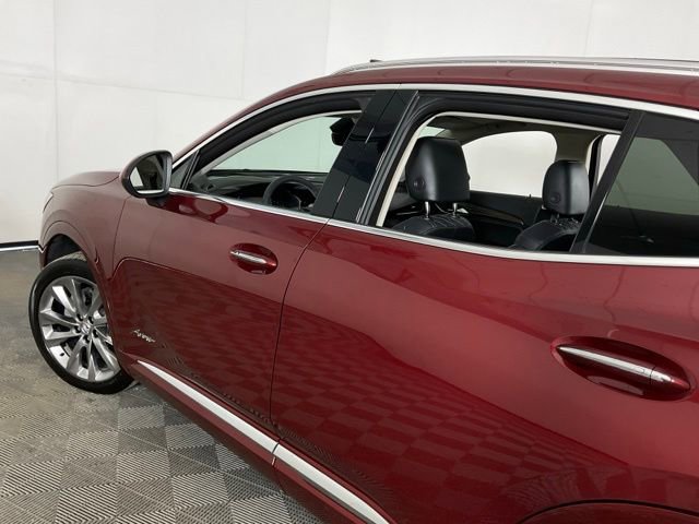 Used 2023 Buick Envision Avenir image 42
