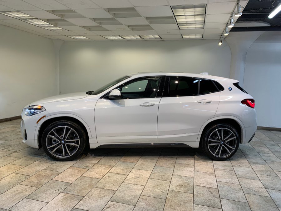 Used 2023 BMW X2 xDrive28i w/ M Sport Package image 4