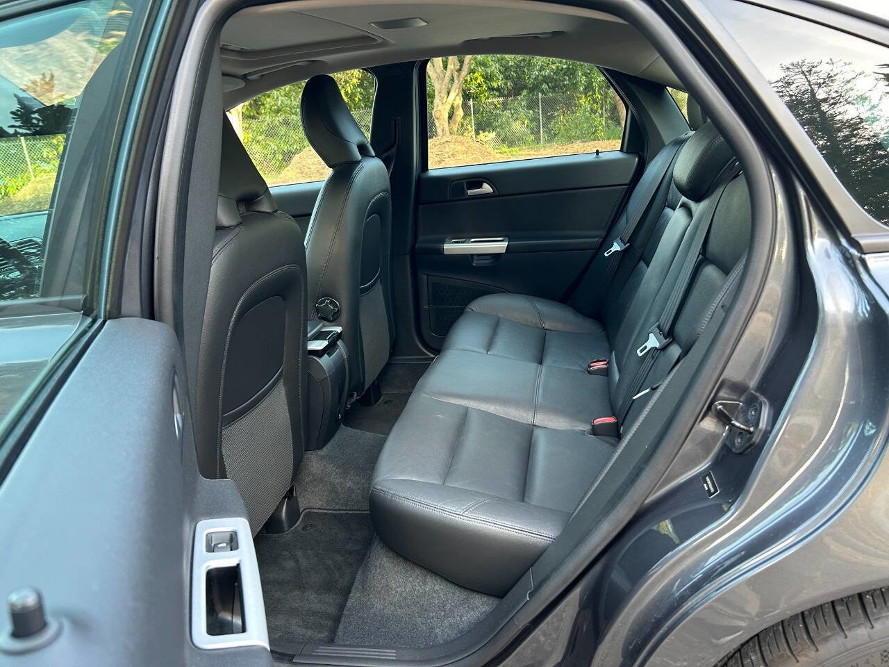 Used 2011 Volvo S40 T5 w/ Preferred Pkg FWD image 29