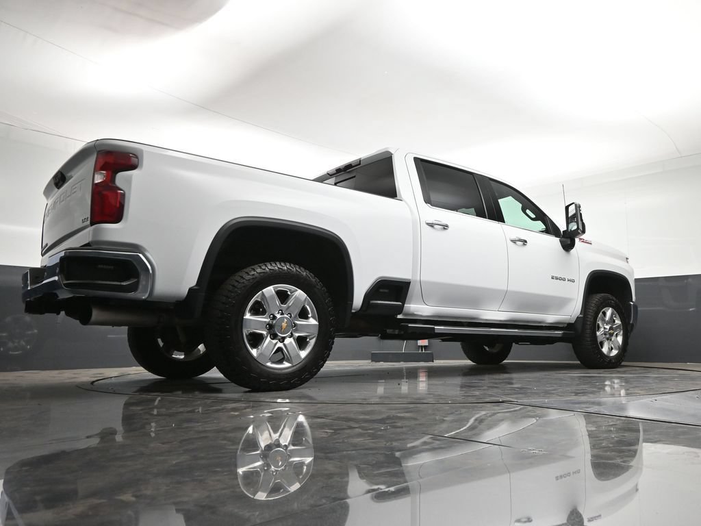 Used 2022 Chevrolet Silverado 2500 LTZ w/ LTZ Plus Package AWD/4WD image 27