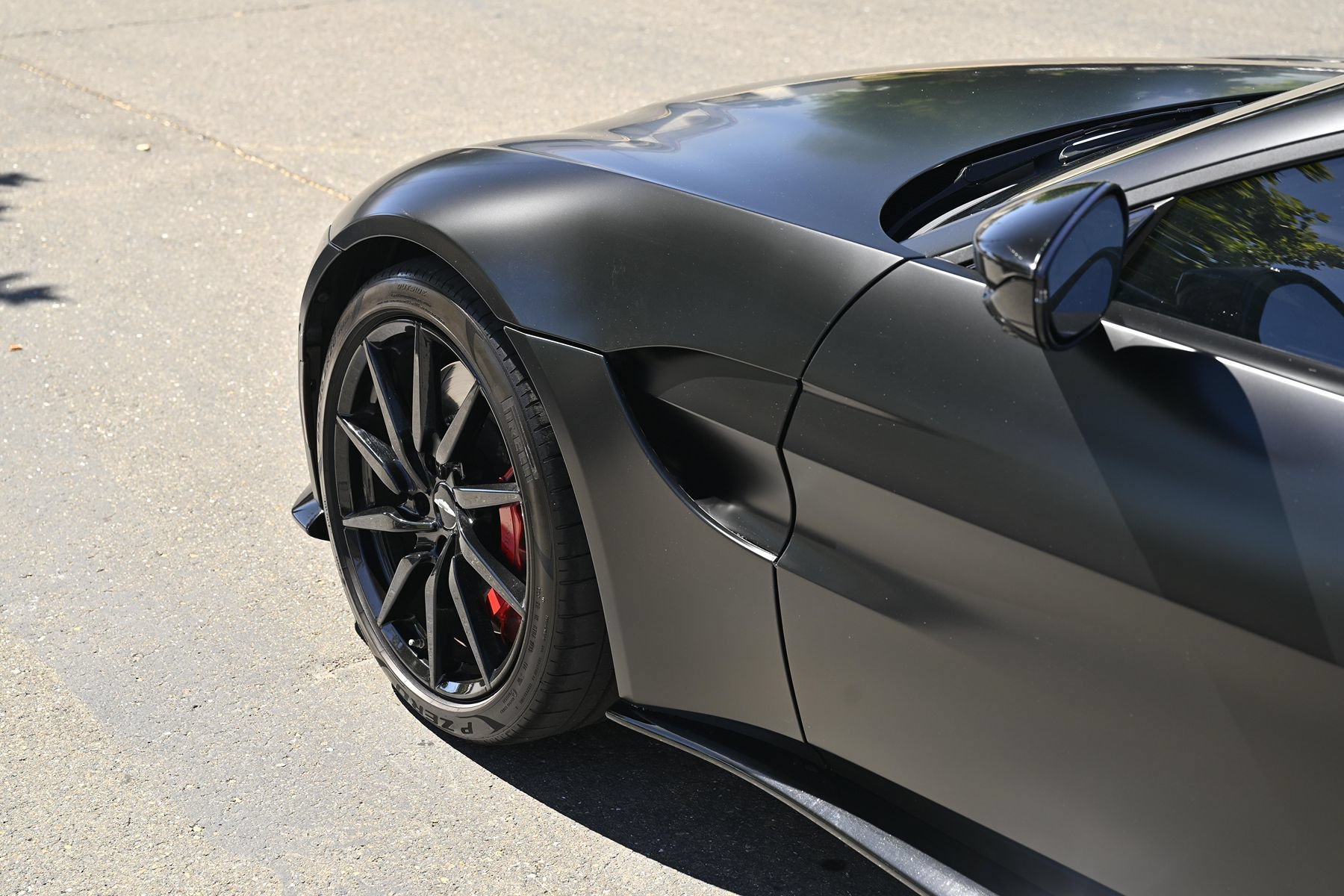 Used 2020 Aston Martin V8 Vantage Coupe RWD image 13