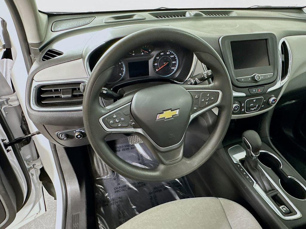 Used 2023 Chevrolet Equinox LS w/ Driver Confidence II Package FWD image 20