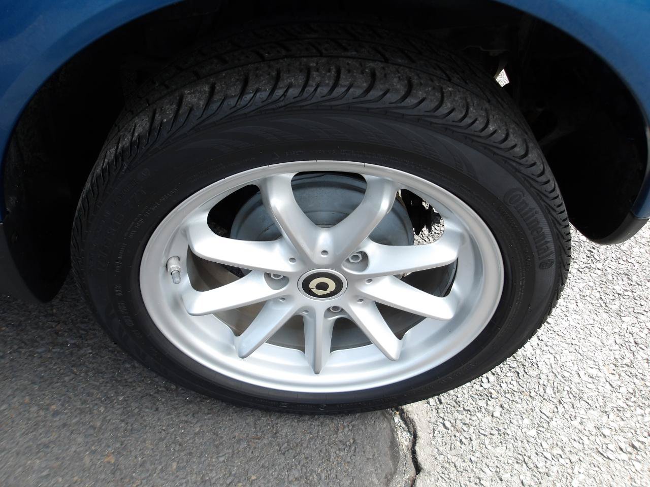 Used 2009 smart fortwo passion RWD image 18