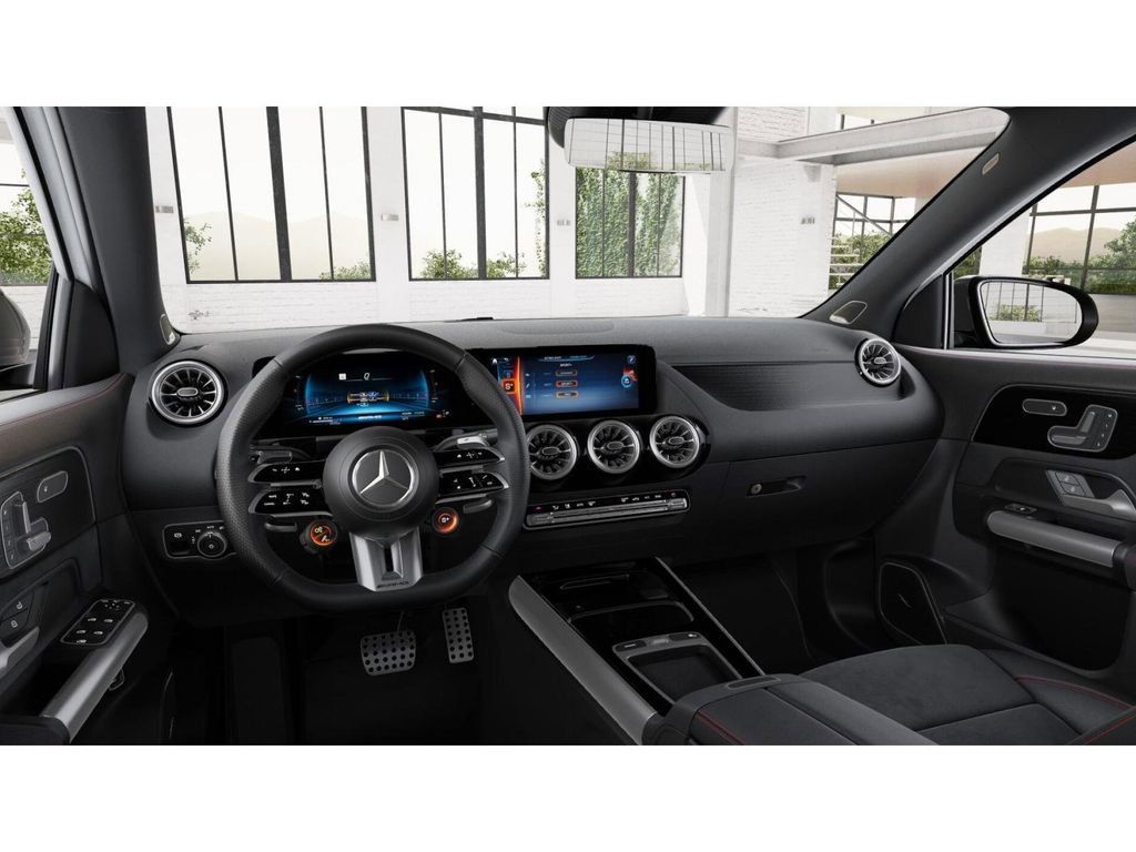 New 2026 Mercedes-Benz GLA 35 AMG 4MATIC image 3