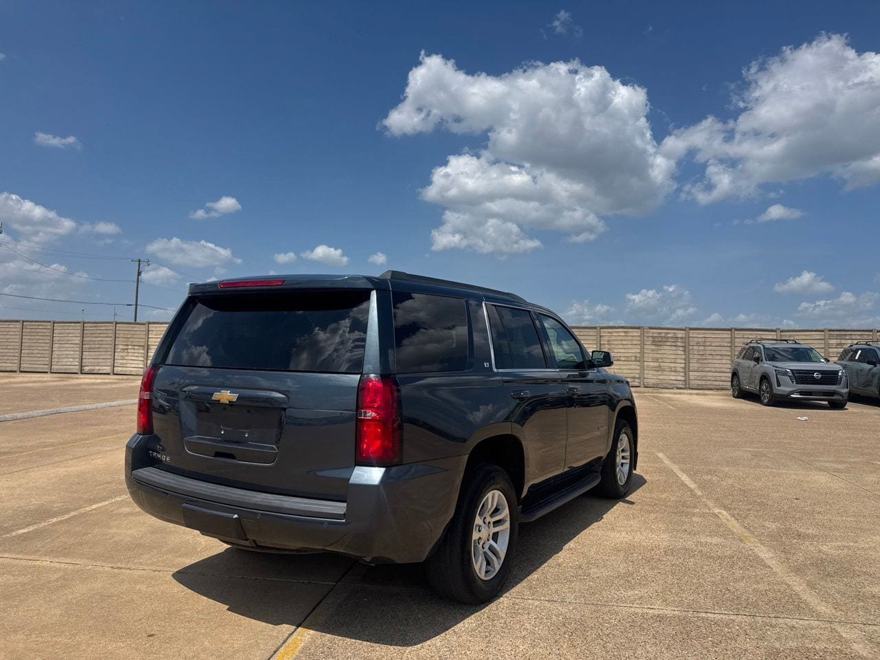 Used 2020 Chevrolet Tahoe LT AWD/4WD image 16