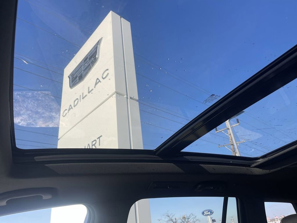 Certified 2024 Cadillac XT6 Premium Luxury w/ LPO, Floor Liner Package image 35