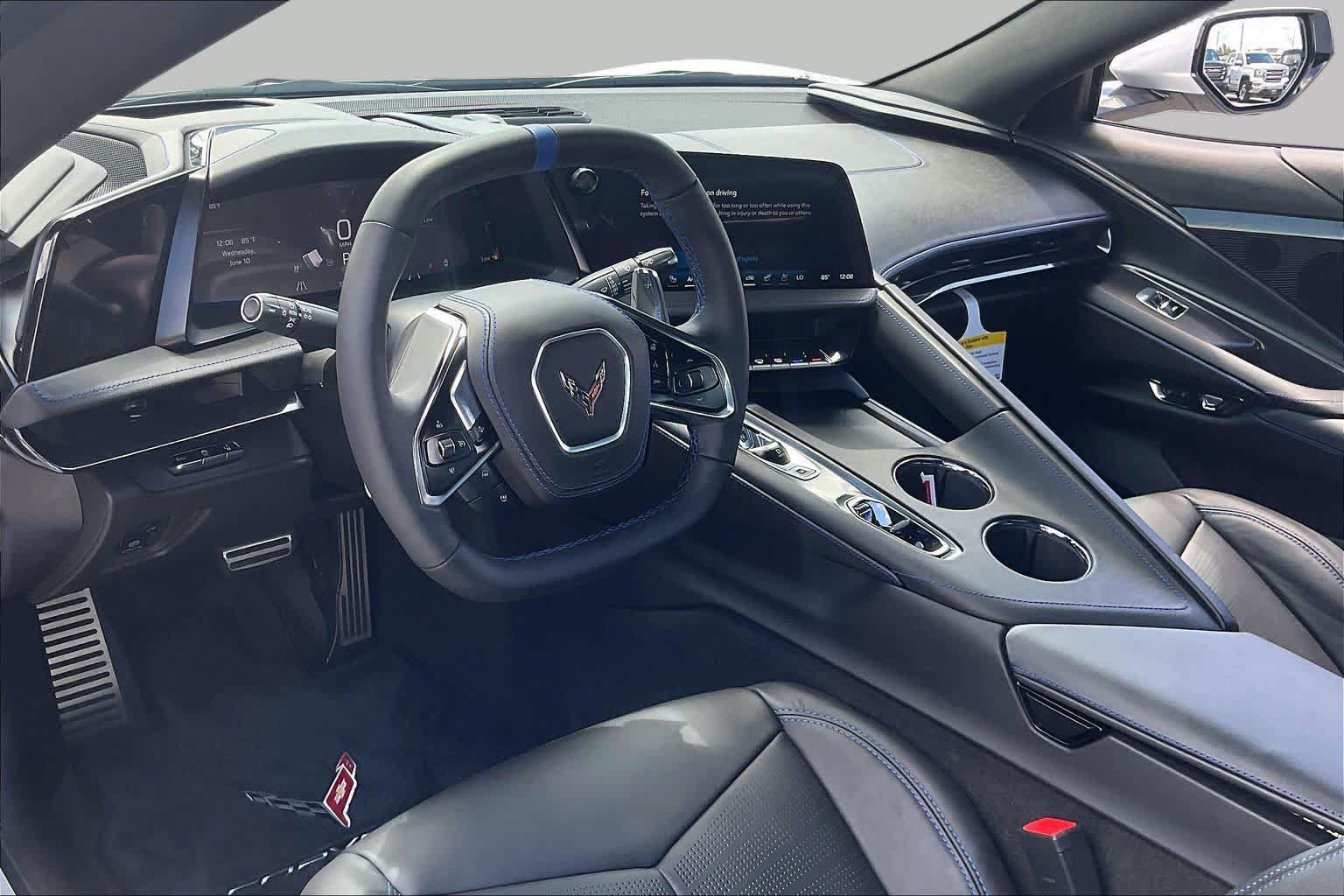Used 2026 Chevrolet Corvette Stingray Preferred Conv RWD image 16