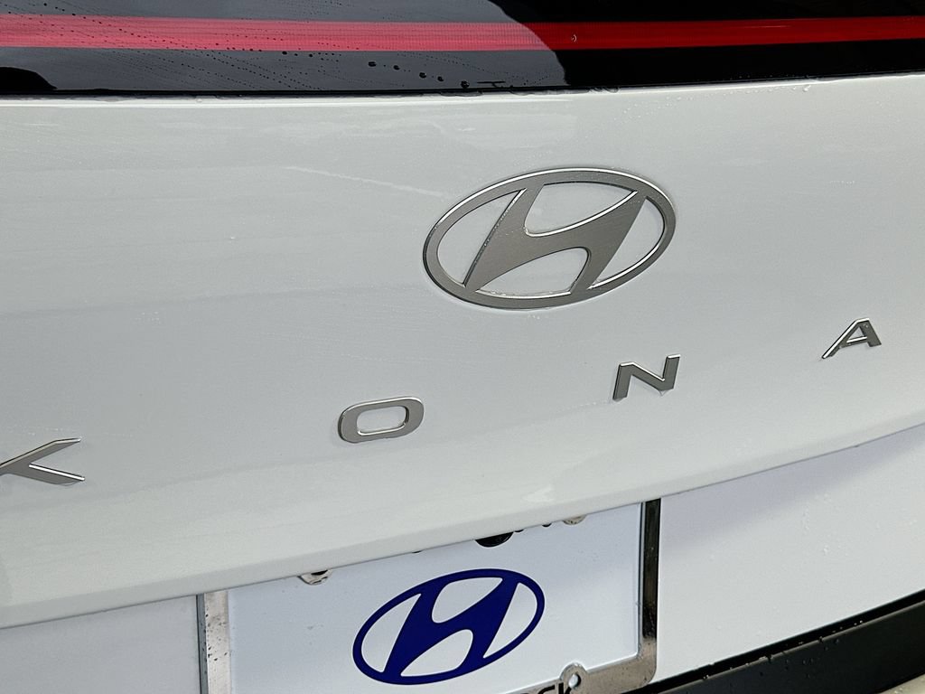 New 2026 Hyundai Kona Limited FWD image 21