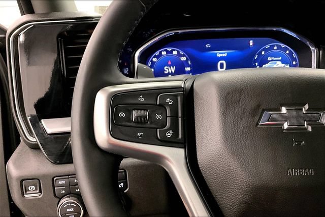 Used 2025 Chevrolet Silverado 1500 RST AWD/4WD image 26