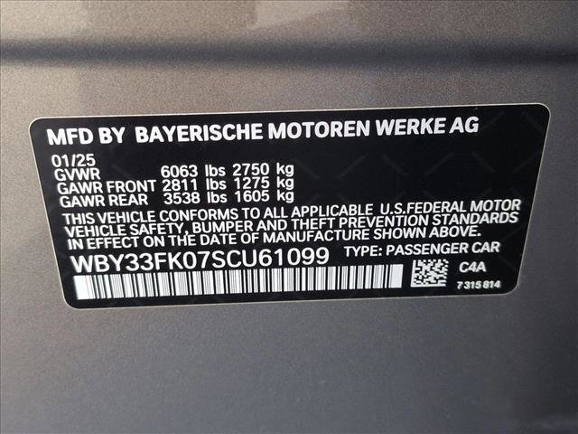 Used 2025 BMW i5 eDrive40i w/ Premium Package image 26