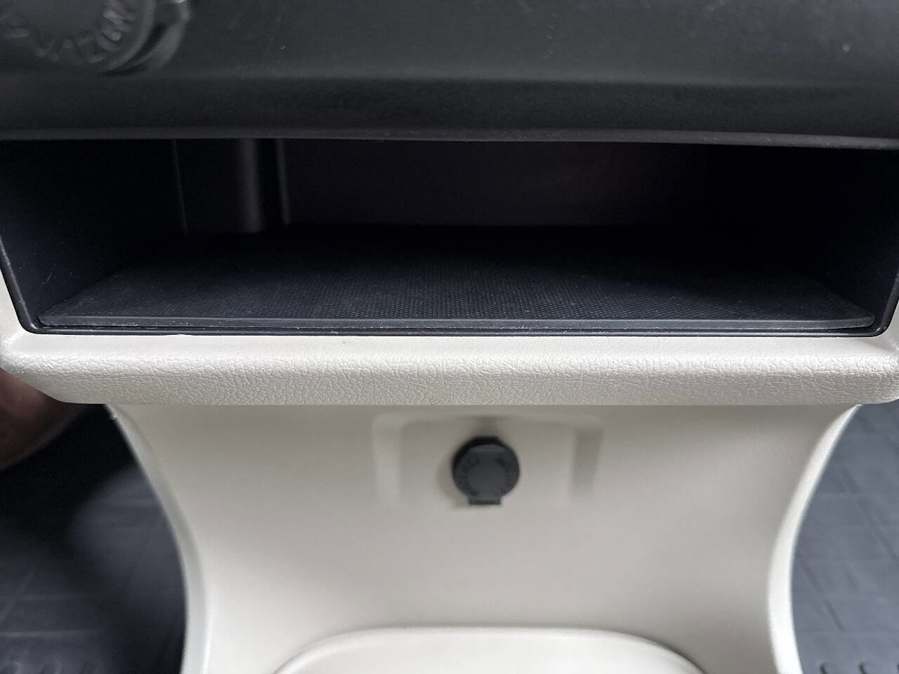 Used 2015 Toyota Sienna image 11