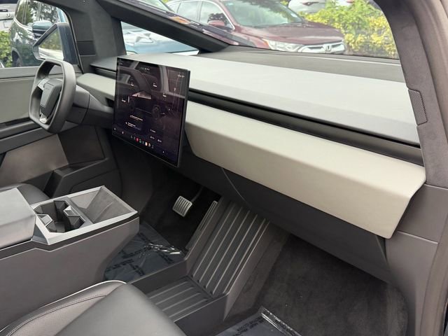 Used 2024 Tesla Cybertruck AWD Crew Cab image 16