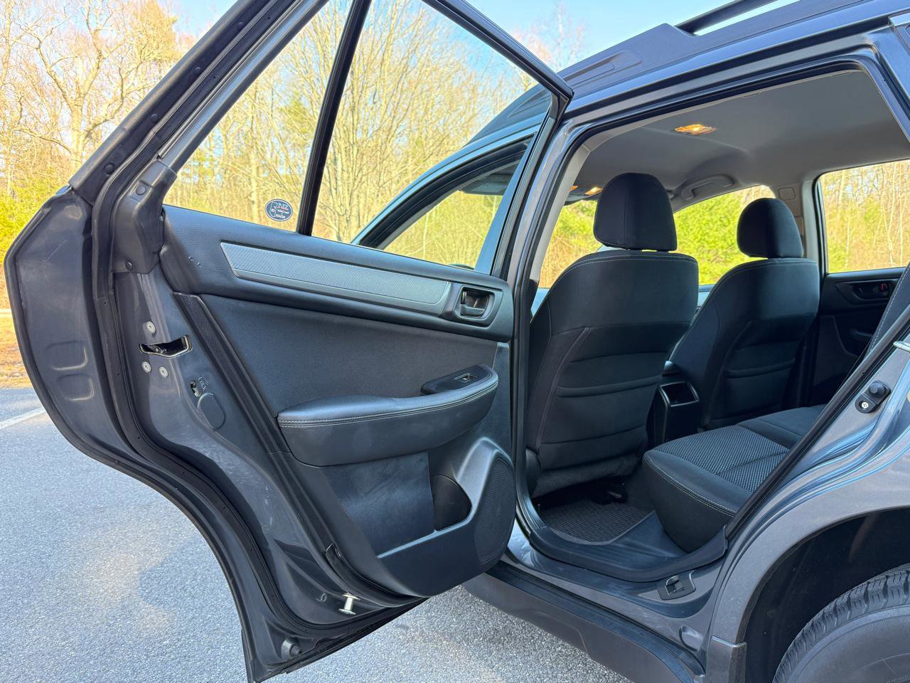 Used 2018 Subaru Outback 2.5i AWD/4WD image 14