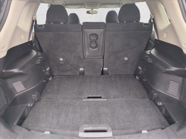 Used 2014 Nissan Rogue SV image 6