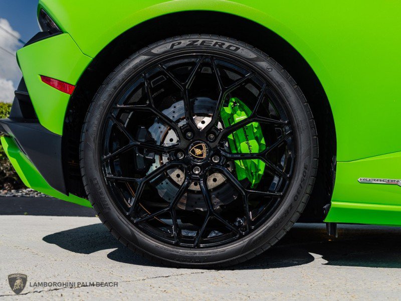 Used 2022 Lamborghini Huracan EVO RWD image 36