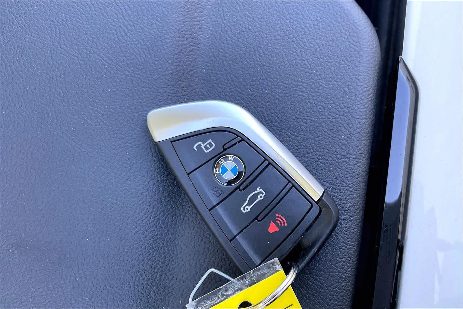 Used 2023 BMW Z4 sDrive30i w/ Convenience Package RWD image 13