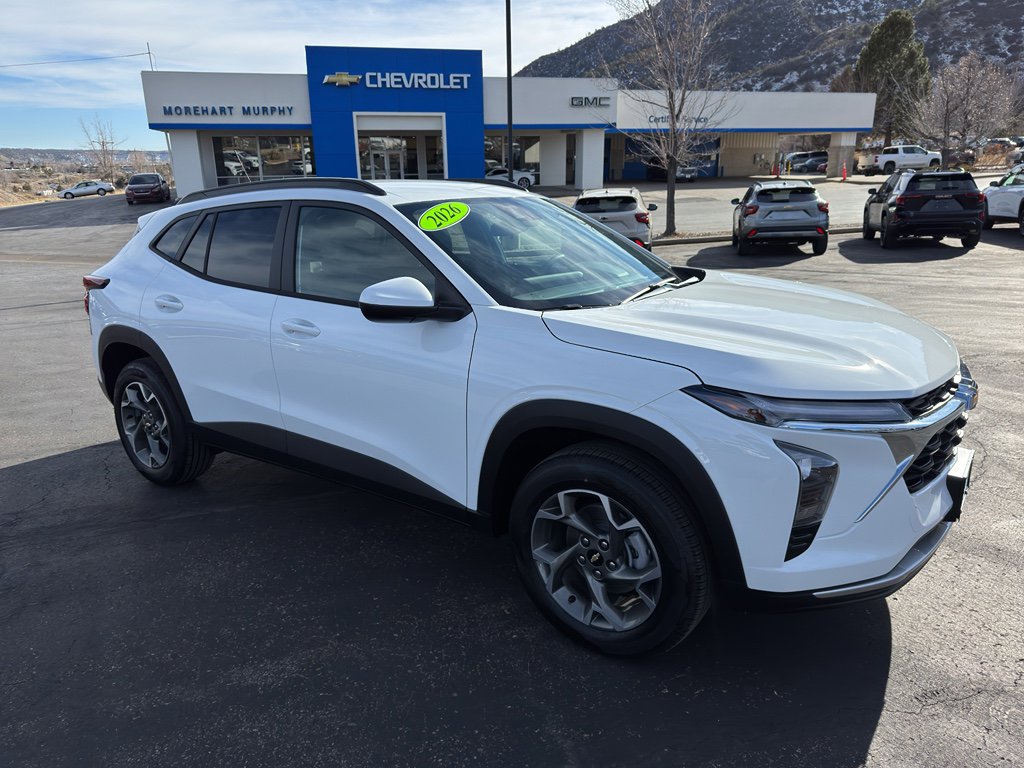 New 2026 Chevrolet Trax LT image 1