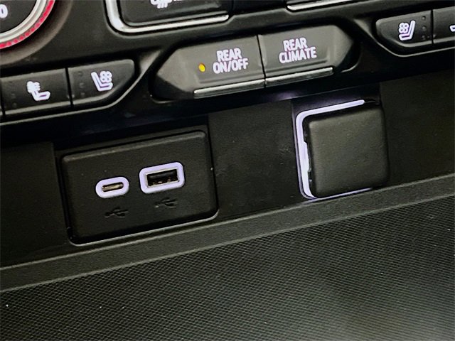 Used 2021 GMC Yukon SLT w/ SLT Luxury Package image 20