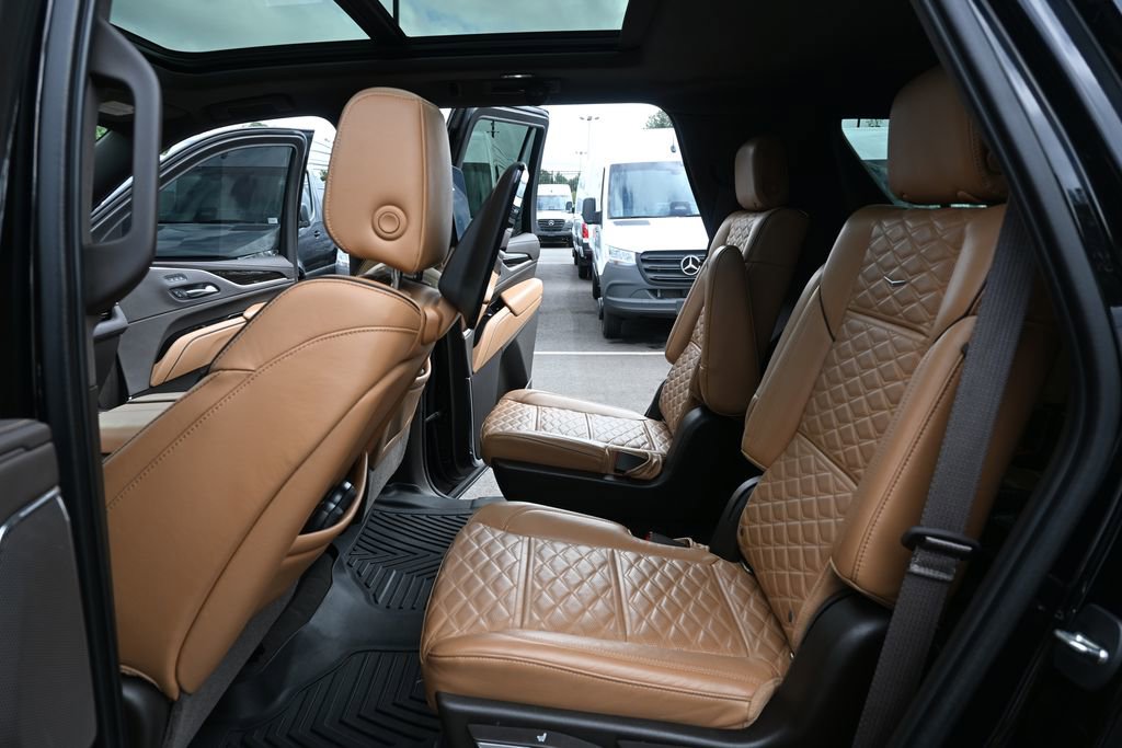 Used 2021 Cadillac Escalade Sport AWD/4WD image 18