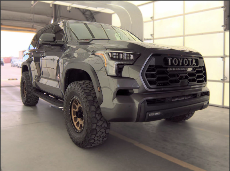 Used 2023 Toyota Sequoia TRD Pro AWD/4WD image 6