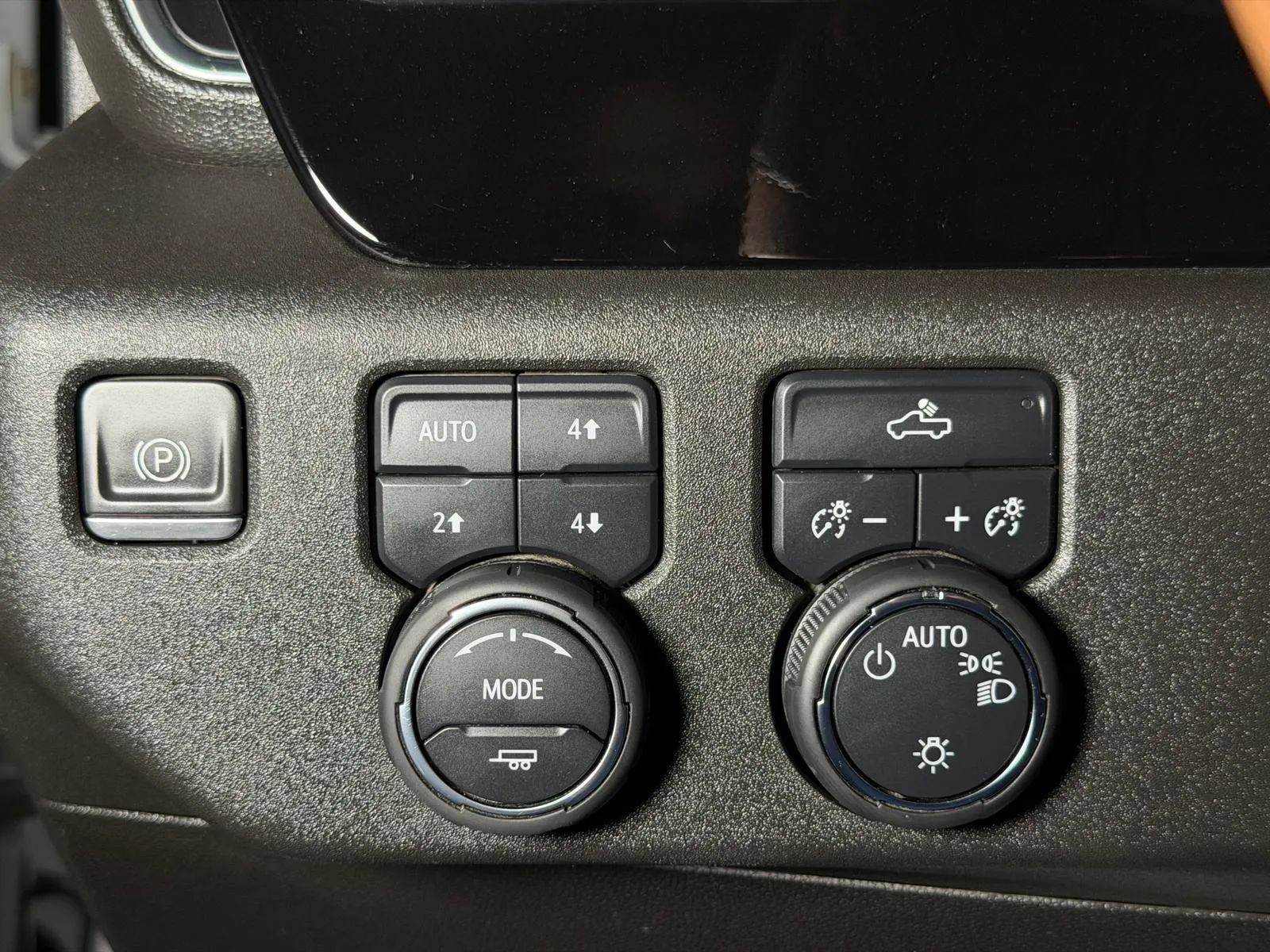 Used 2022 Chevrolet Silverado 1500 LT AWD/4WD image 28