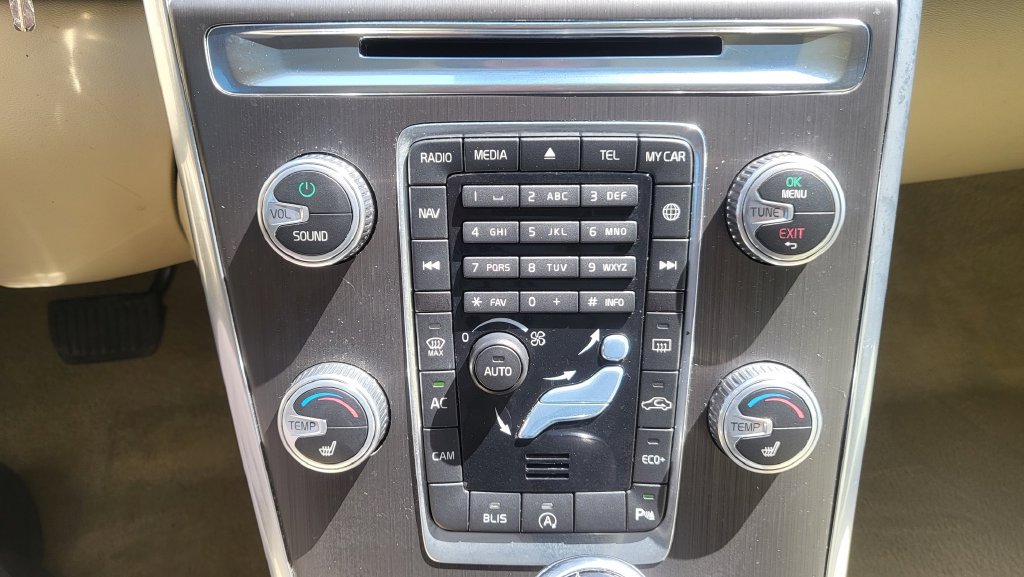 Used 2015 Volvo XC60 T5 Premier w/ Protection Package FWD image 33