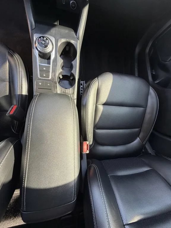 Used 2020 Ford Escape SEL AWD/4WD image 18