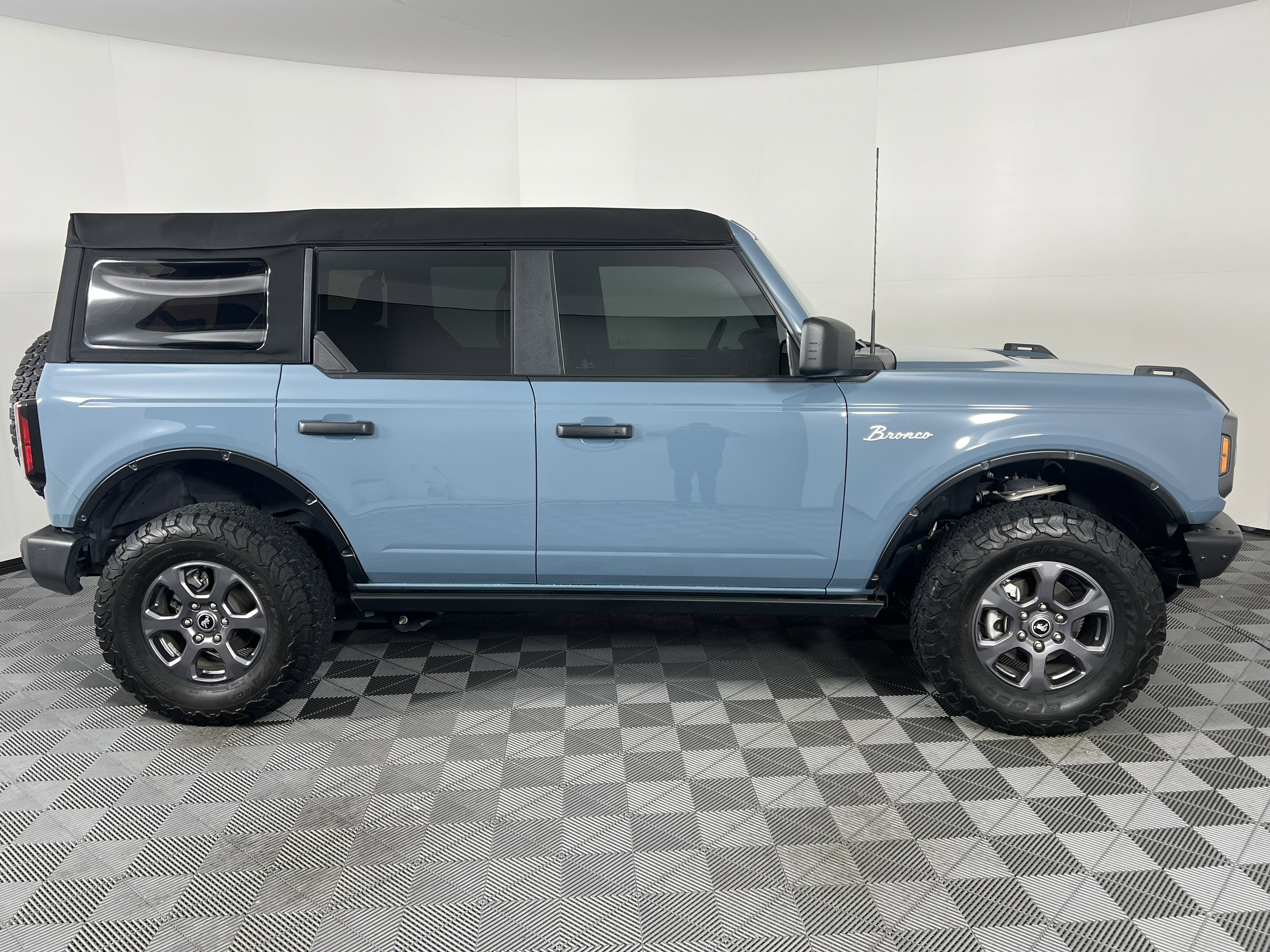 Used 2023 Ford Bronco Big Bend image 12