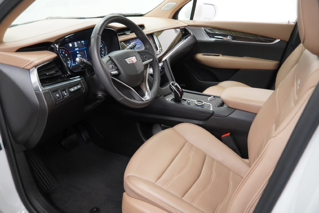 Used 2020 Cadillac XT6 Premium Luxury w/ Platinum Package FWD image 20