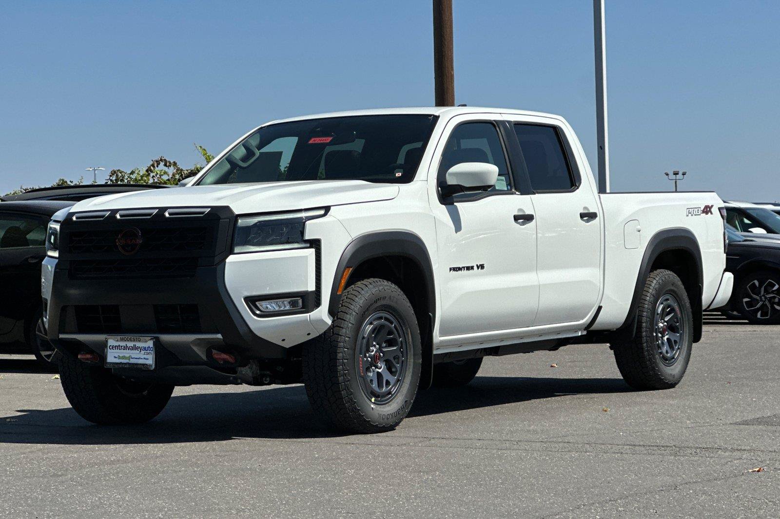 New 2027 Nissan Frontier PRO-4X w/ Pro Premium Package AWD/4WD image 7