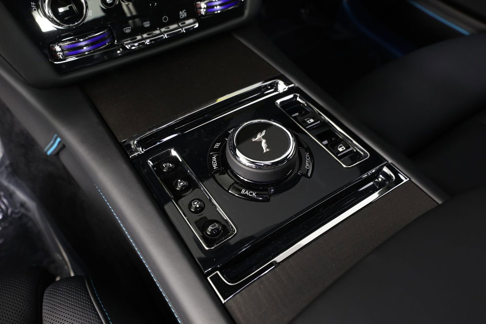 New 2026 Rolls-Royce Ghost AWD/4WD image 18