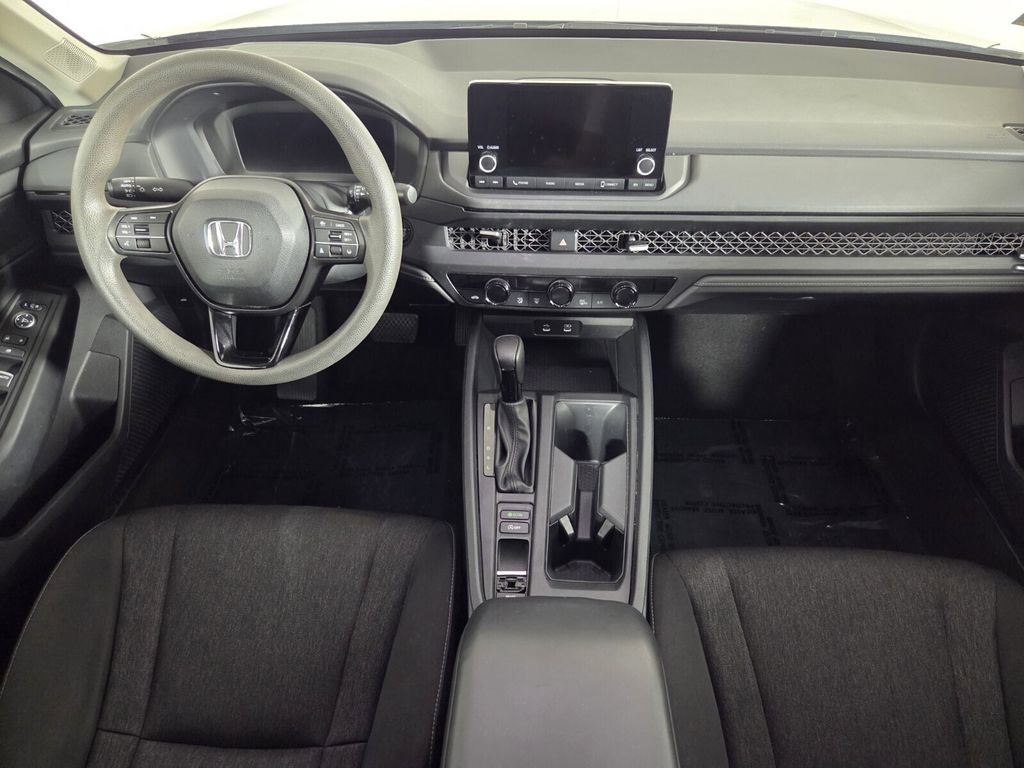 Used 2023 Honda Accord EX image 30