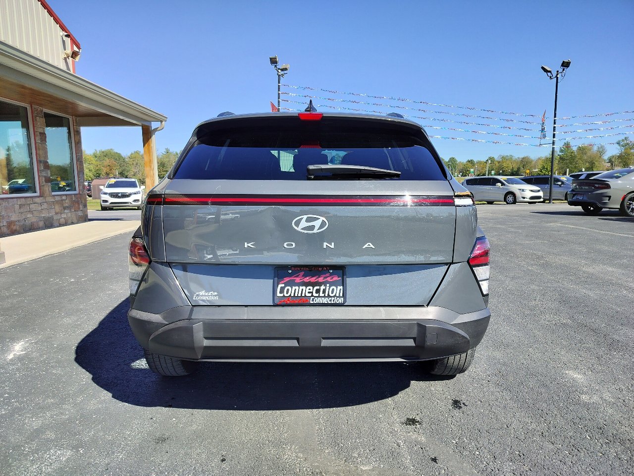 Used 2025 Hyundai Kona SEL image 7