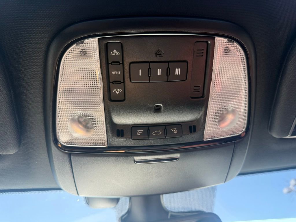 Used 2023 Dodge Durango R/T image 33