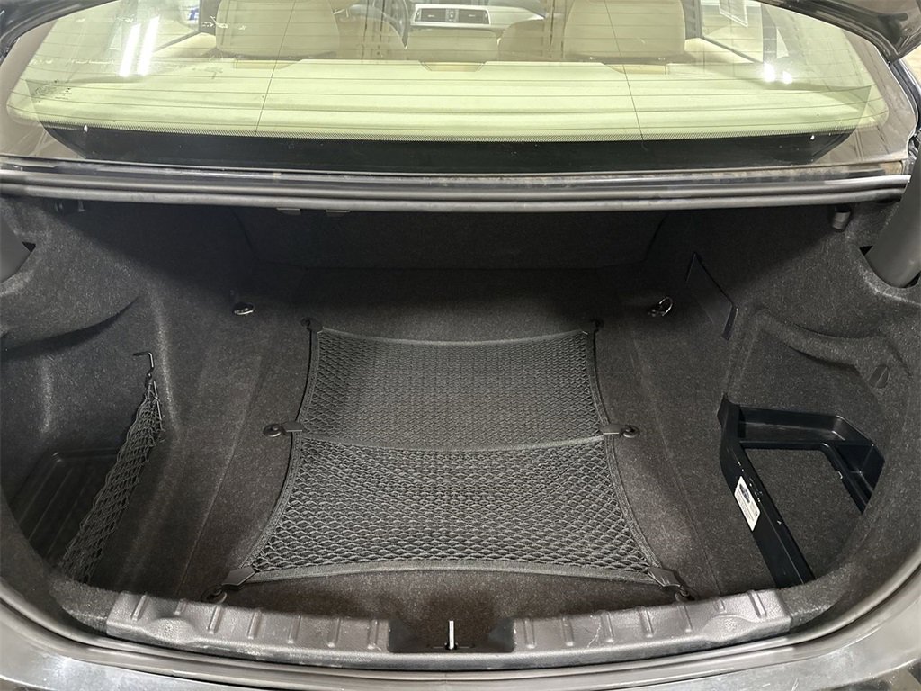 Used 2015 BMW 320i Sedan image 23