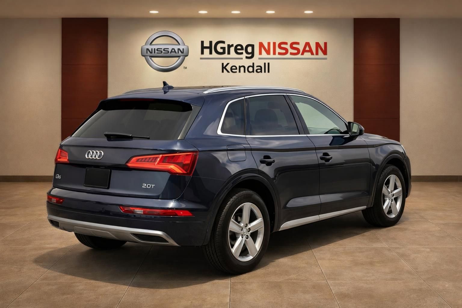 Used 2018 Audi Q5 2.0T Premium AWD/4WD image 2