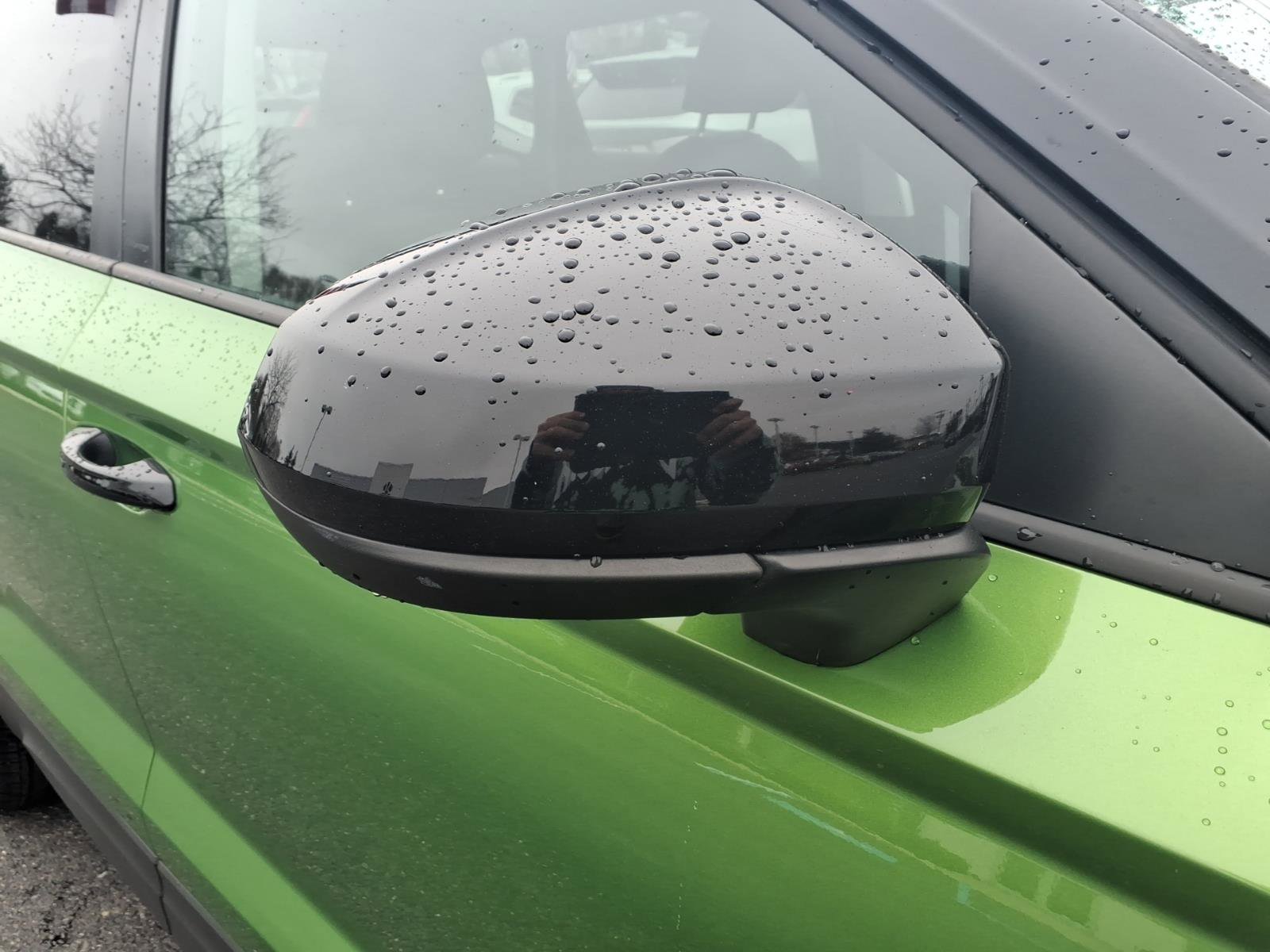 Used 2025 Volkswagen Taos SE image 8